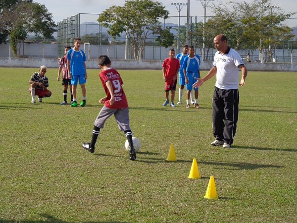Venha treinar futebol no CSU