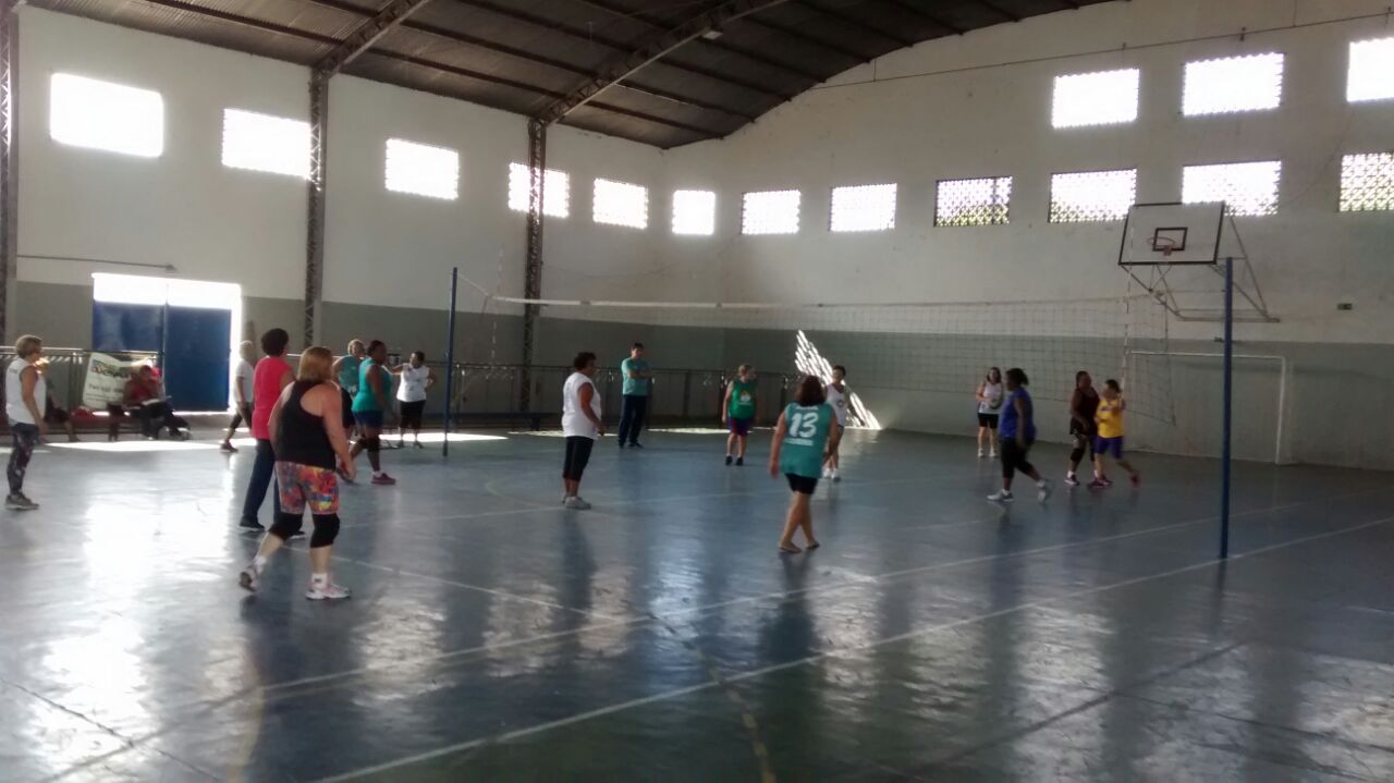 Lorena sedia Quadrangular Intermunicipal do Idoso
