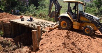 O bairro Santa Lucrécia ganha nova ponte de acesso ao bairro da Jararaca