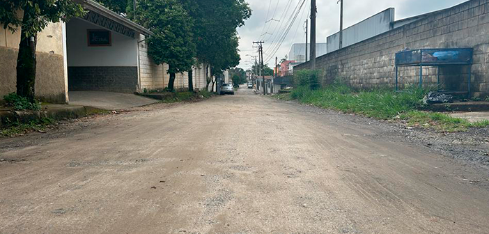 Prefeitura anuncia pavimentação de três ruas do Bairro do Aterrado