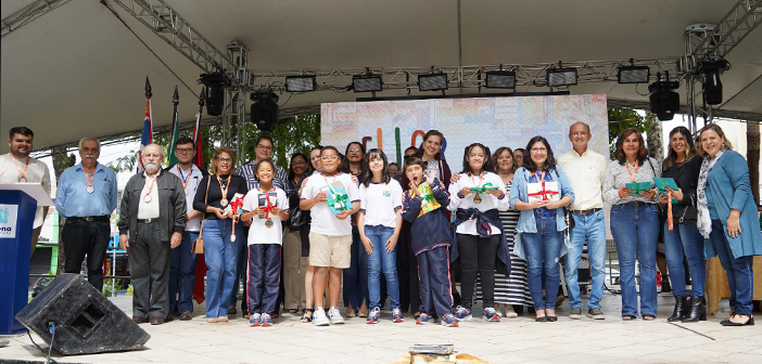 Confira como foi a abertura da Festa Literária Lorenense – FLLOR