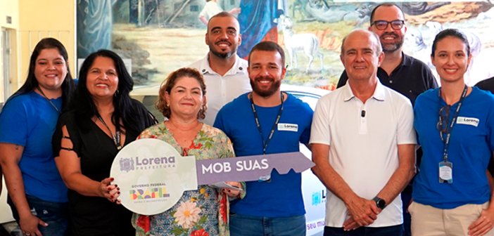 Prefeitura entrega dois veículos zero quilômetro para a área social